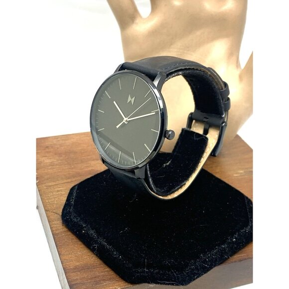 MVMT Men's Watch Quartz 28000088-D Legacy Slim Panther Black Dial Leather 42mm - Picture 2 of 13